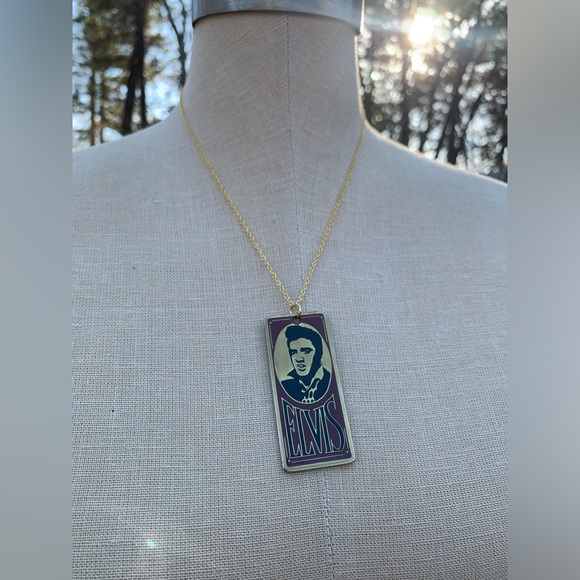 NWT Sterling Silver Plated Chain with Vintage Elvis Charm Necklace - Picture 14 of 14